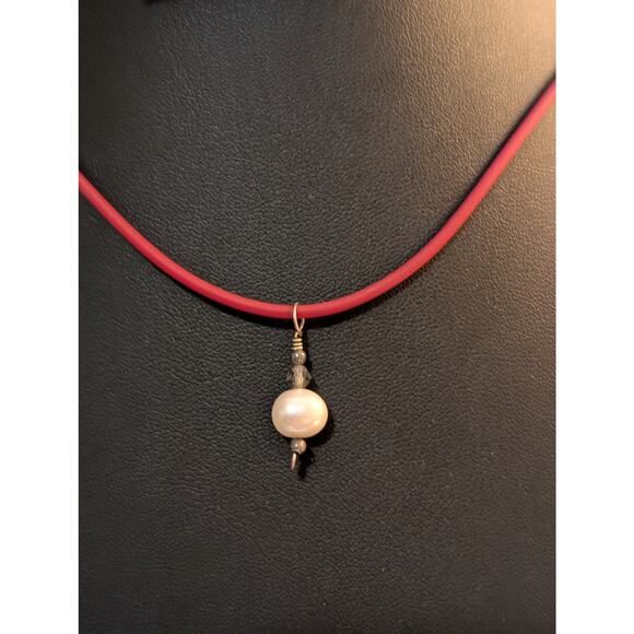Red Rubber Cord W/ 925 Sterling Silver Clasp & Pearl Pendant 16" Necklace - Picture 2 of 5